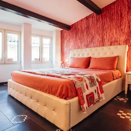 Costiglioli & Elegant Duplex Apartment