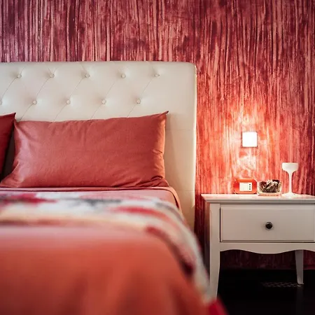 Guesthost - Costiglioli & Elegant Duplex