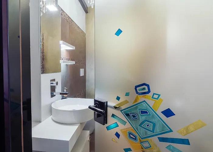 Guesthost - Costiglioli & Elegant Duplex Apartment